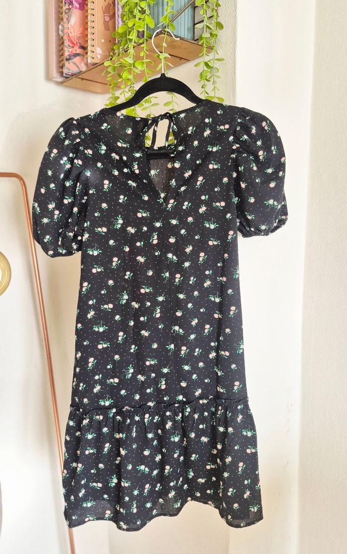 Robe t.xxs 32 neuve - photo numéro 3