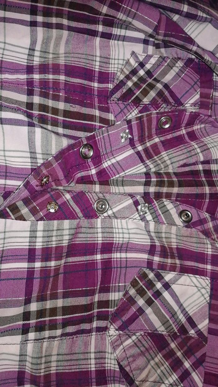 Chemise blanche et violette - photo numéro 5