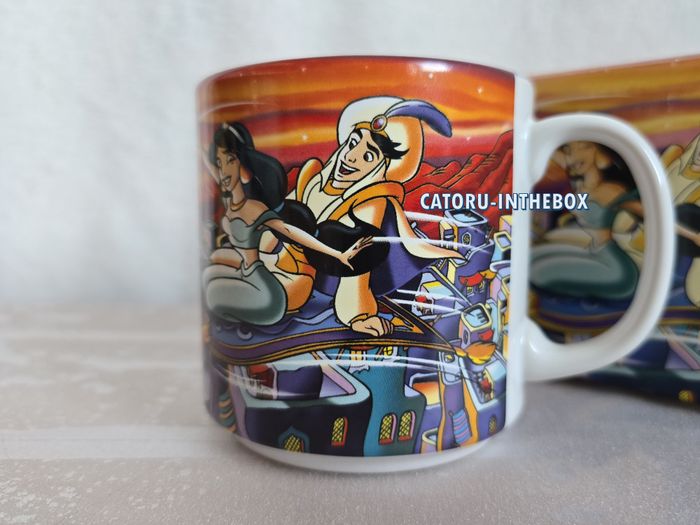Tasse / Mug / Cup scène boite Disney Classics Aladdin Jasmine Genie - photo numéro 2