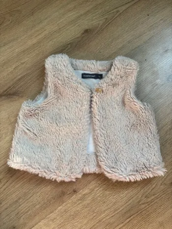 Veste fourrure sans manches In extenso