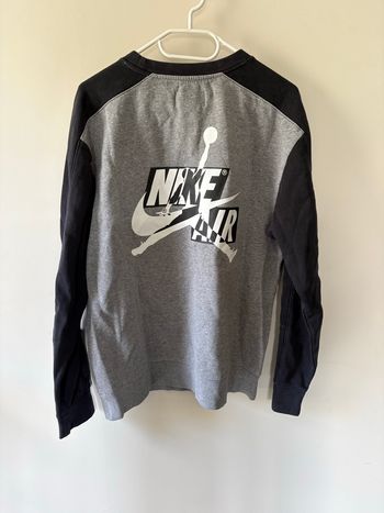 Pull Nike 