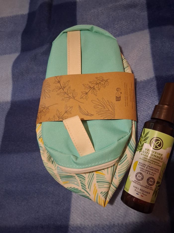 Trousse et brume yves rocher neuve