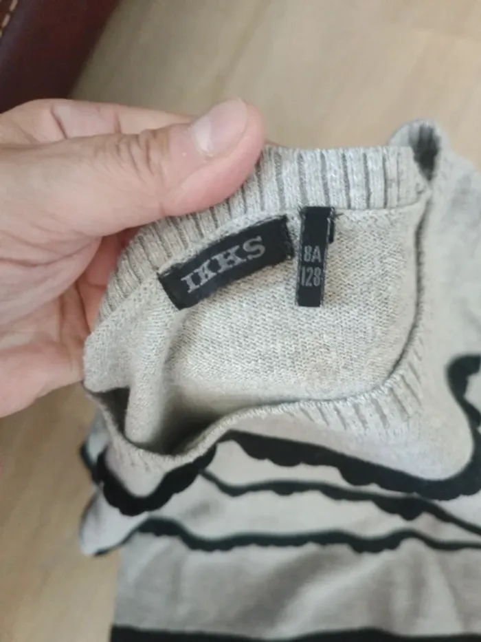 Lot vêtements IKKS et Nike - photo numéro 2