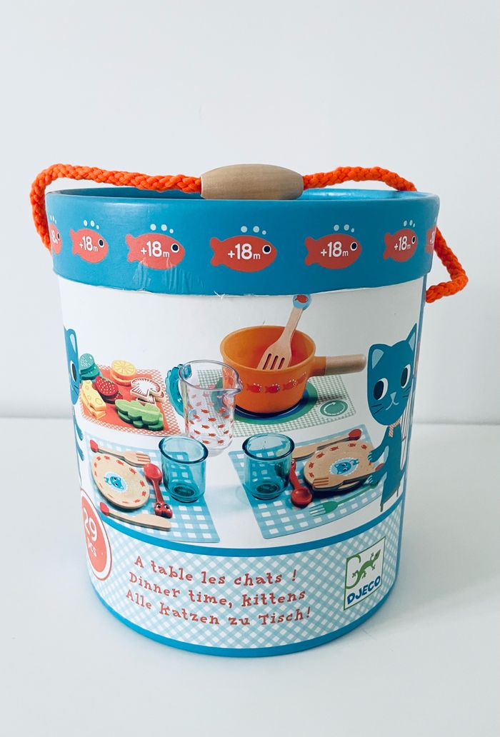Dinette des petits A table les chats ! Djeco