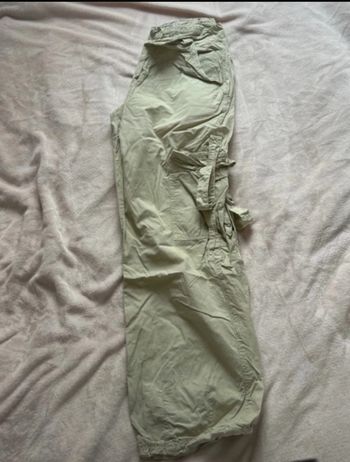 Pantalon cargo avec poche vert claire