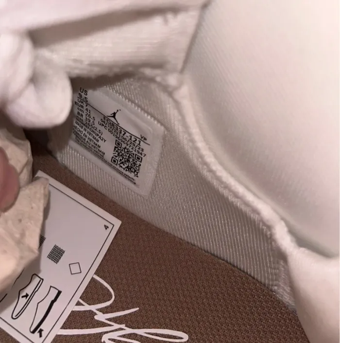 Basket Jordan MVP neuve T.41 - photo numéro 4