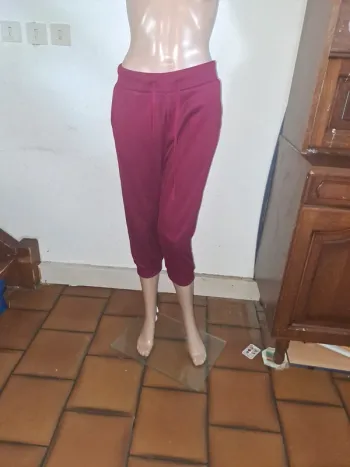Pantacourt taille 34-36 femme 