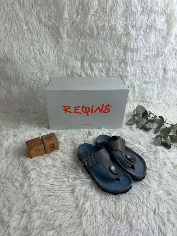 Paire de tong / claquette Reqins taille 28