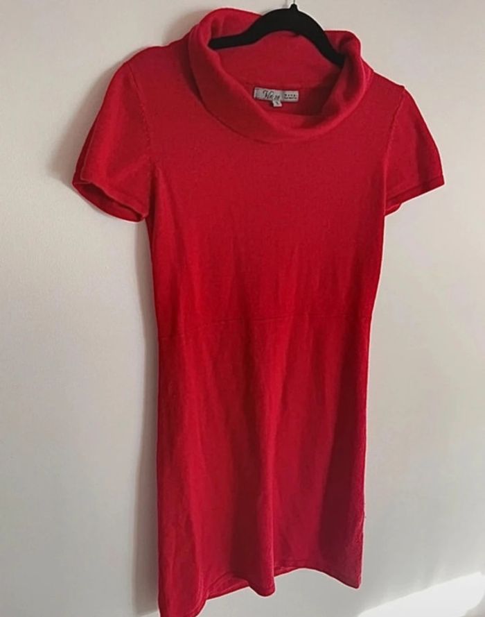 Robe rouge à col roulé - photo numéro 2