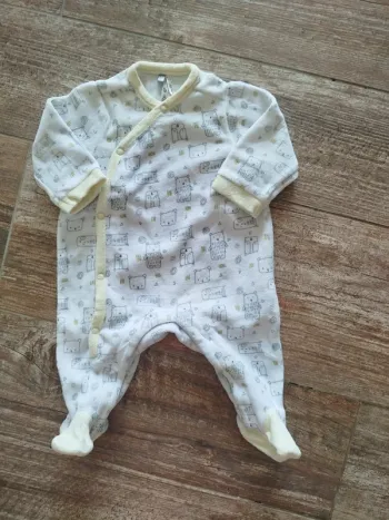 Pyjama une pièce en velours bébé garçon 1 mois