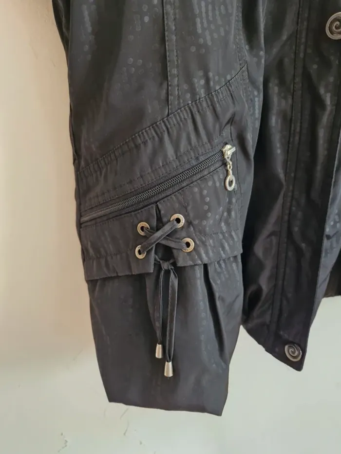 Magnifique blouson marque Saturne taille 46 - photo numéro 2