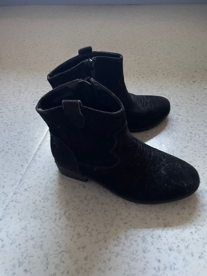 boots noire Creeks Pointure 33 - photo numéro 2