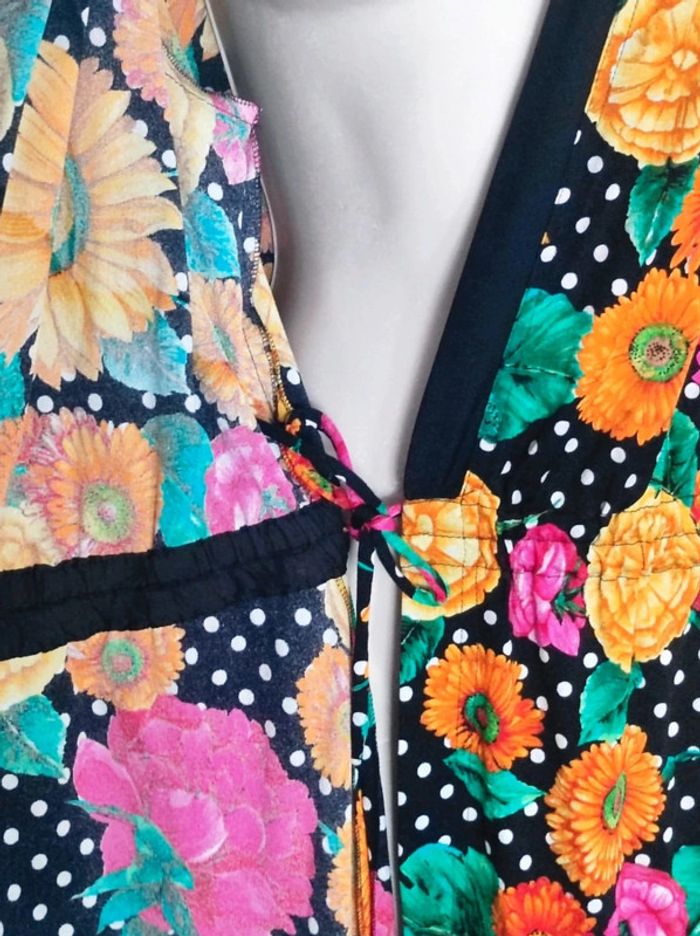 Robe longue portefeuille fleur multicolore noir Rétro / Botto Boutique - 36/S oversize à 46/XXXL - photo numéro 16