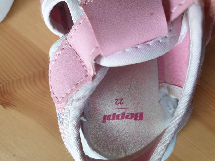 Sandales rose et blanche - Taille 22 - photo numéro 2