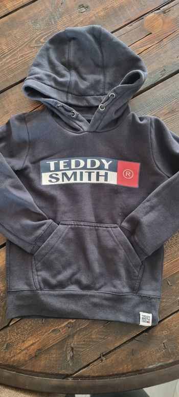 Sweat Teddy Smith