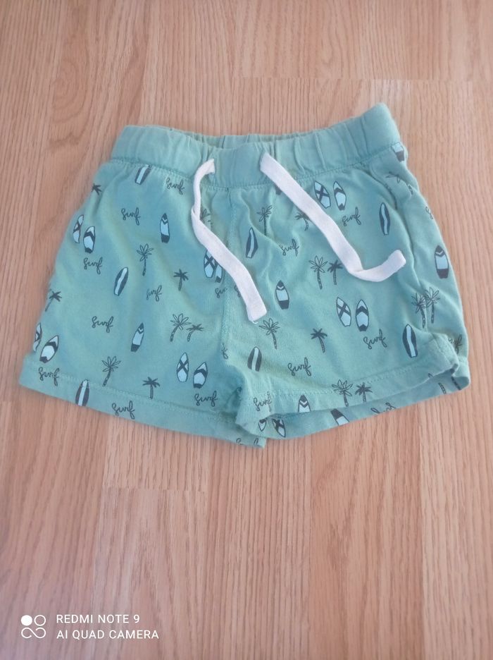 Lots de 10 shorts 24 mois