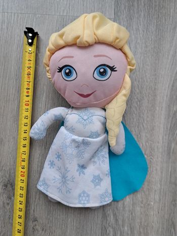 Peluche La reine des neiges