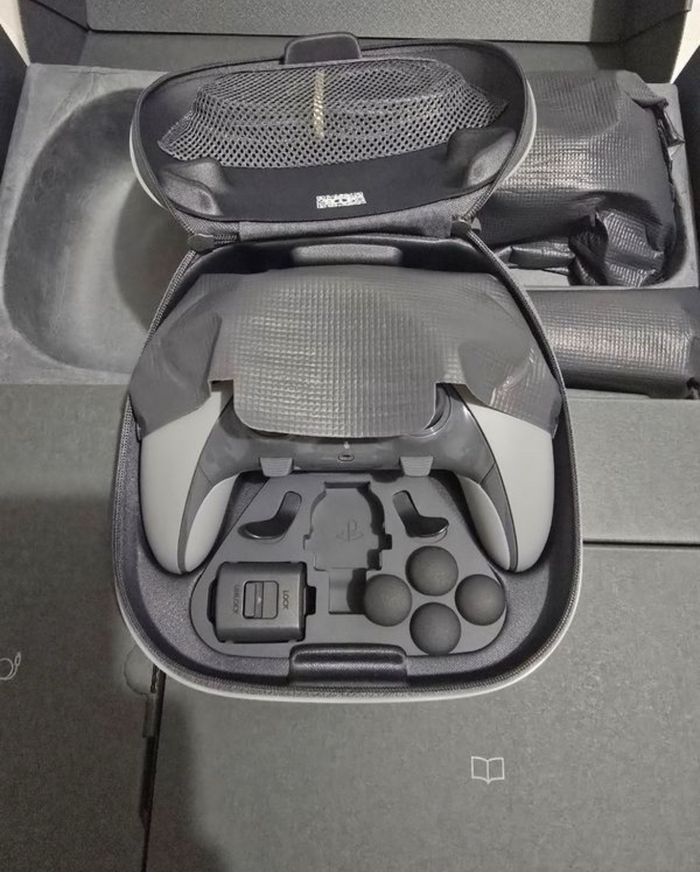 Sony Playstation 5 pro 30th anniversaire - photo numéro 3