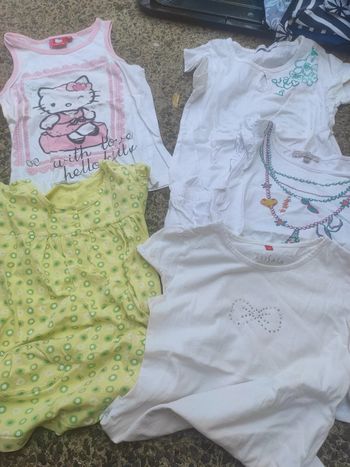 Lot 5 tuniques 8 ans