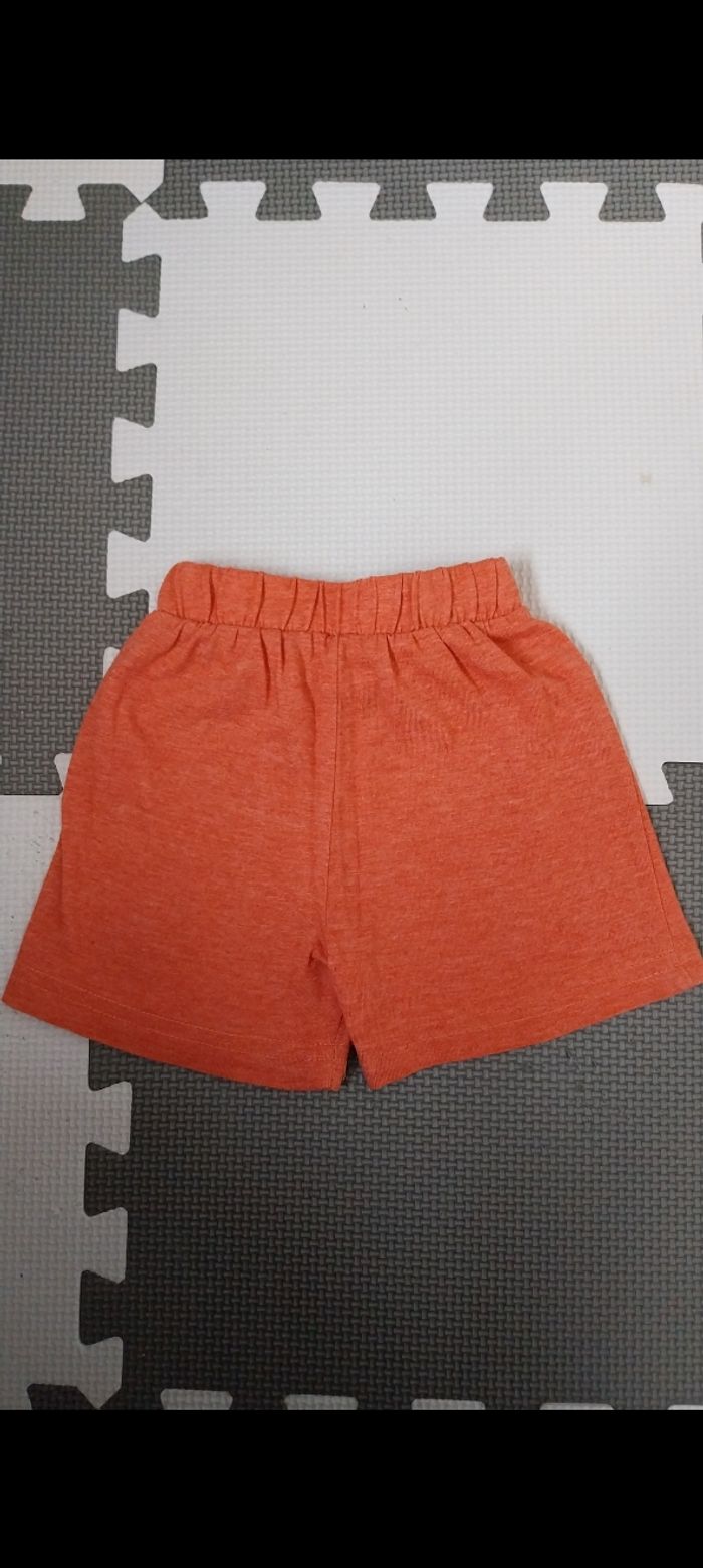 Short léger taille 9 mois - photo numéro 3