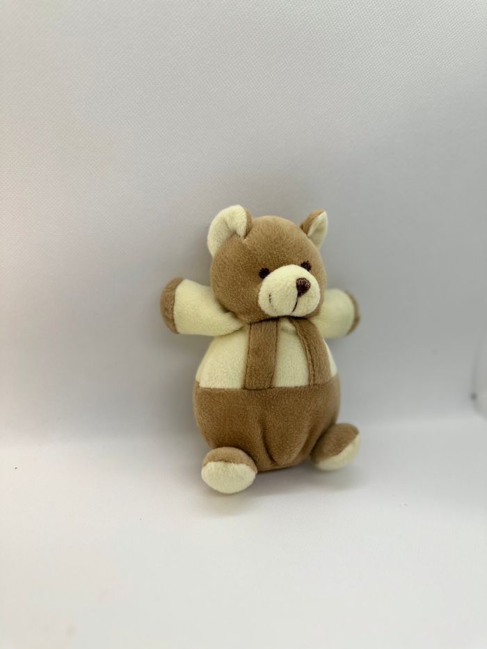 Petit ours en peluche - photo numéro 2