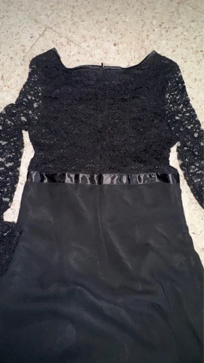 Robe noire dentelle originale 38 - photo numéro 2