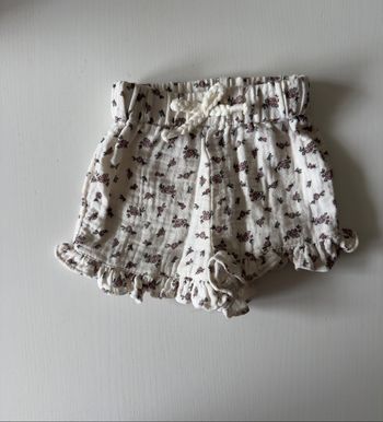 Short bébé fille 1 mois