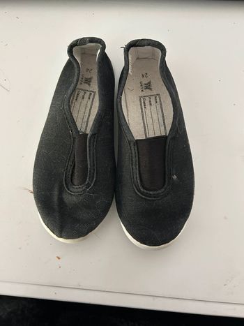 Chausson enfant noir