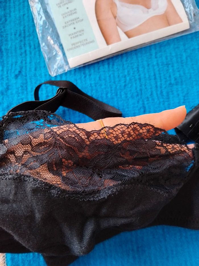 Soutien gorge d'allaitement neuf 95D - photo numéro 2