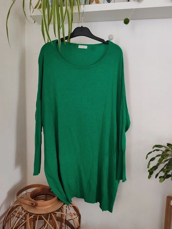 Pull fin et long vert