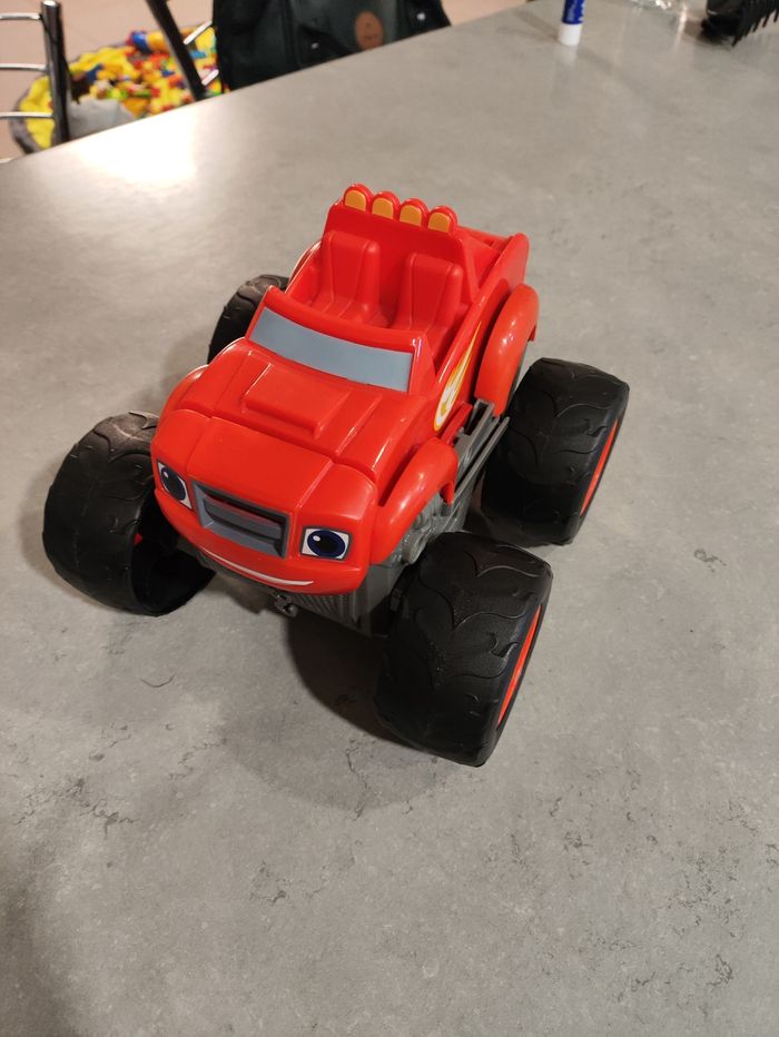 Camion Blaze Pompier transformable Fisher-Price - photo numéro 5