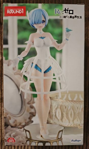 Figurine Re : zero Rem dressed cage