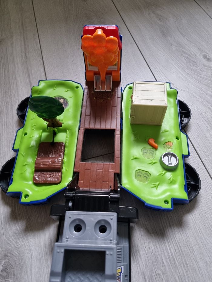 Voiture avec chase - photo numéro 4