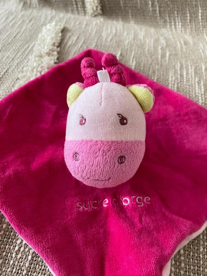 Peluche doudou plat 19cm sucre d’orge vache girafe cheval rose très bon état - photo numéro 2