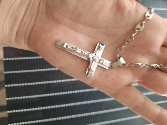 Collier avec pendentif - photo numéro 3