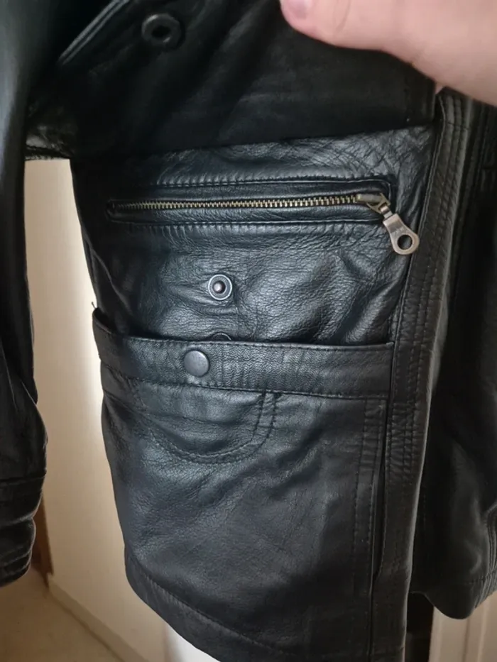Manteau en cuir - photo numéro 3