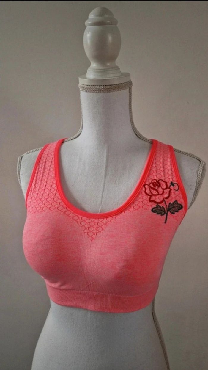 Brassière de sport.