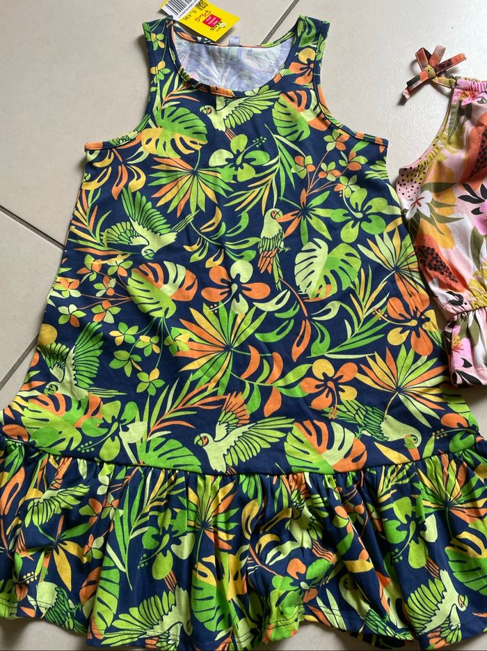 Robe et débardeur neuf - photo numéro 3