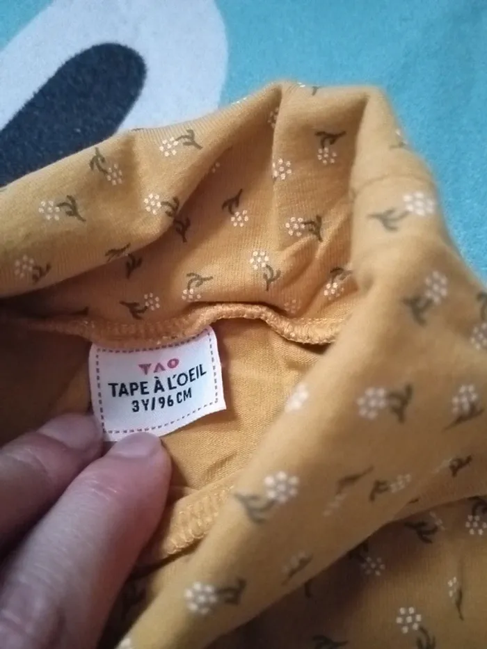 Sous pull neuf 3 ans - photo numéro 2