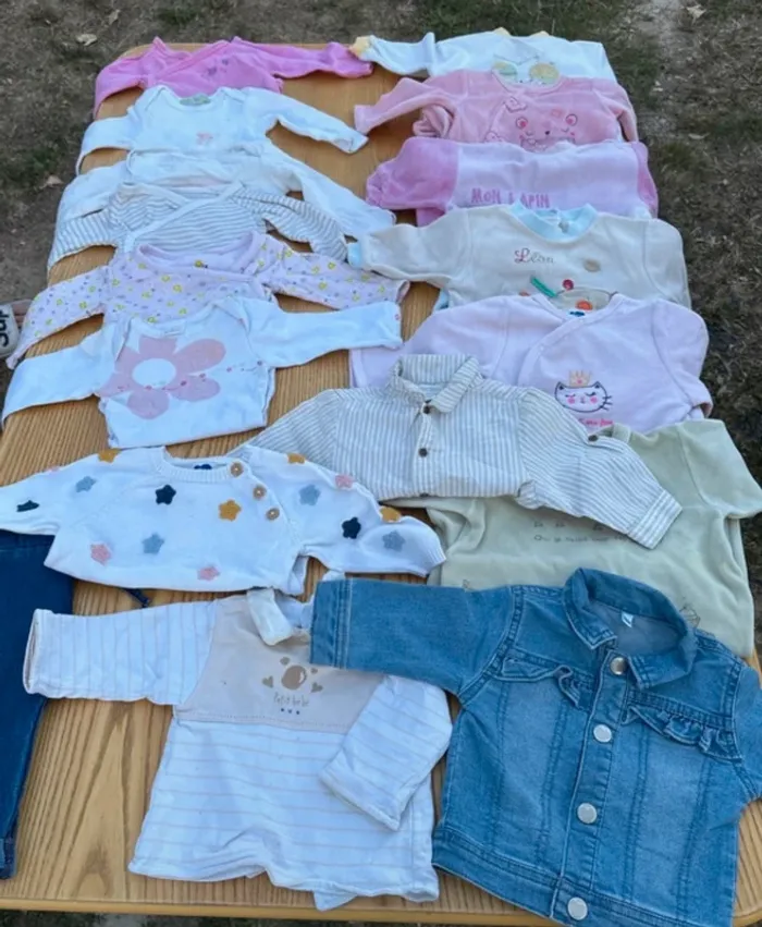 Lots vêtements fille 3 mois vertbaudet