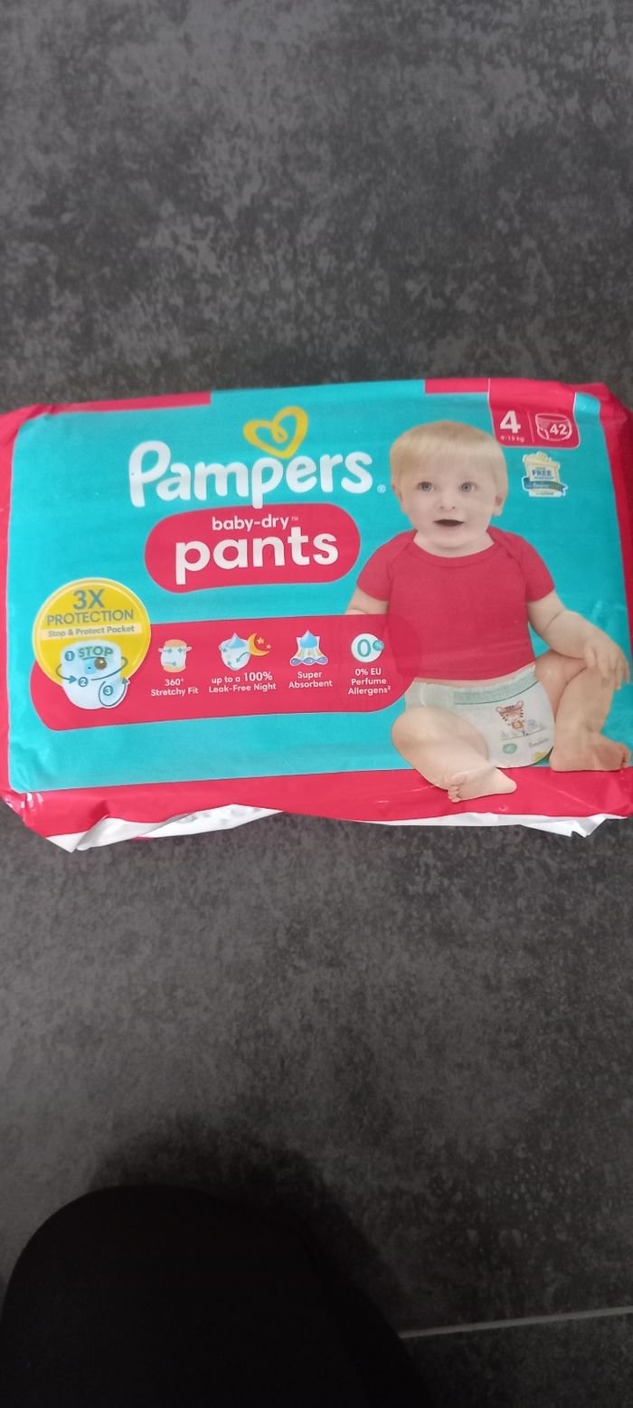 Pampers baby-dry pants taille 4 - photo numéro 2