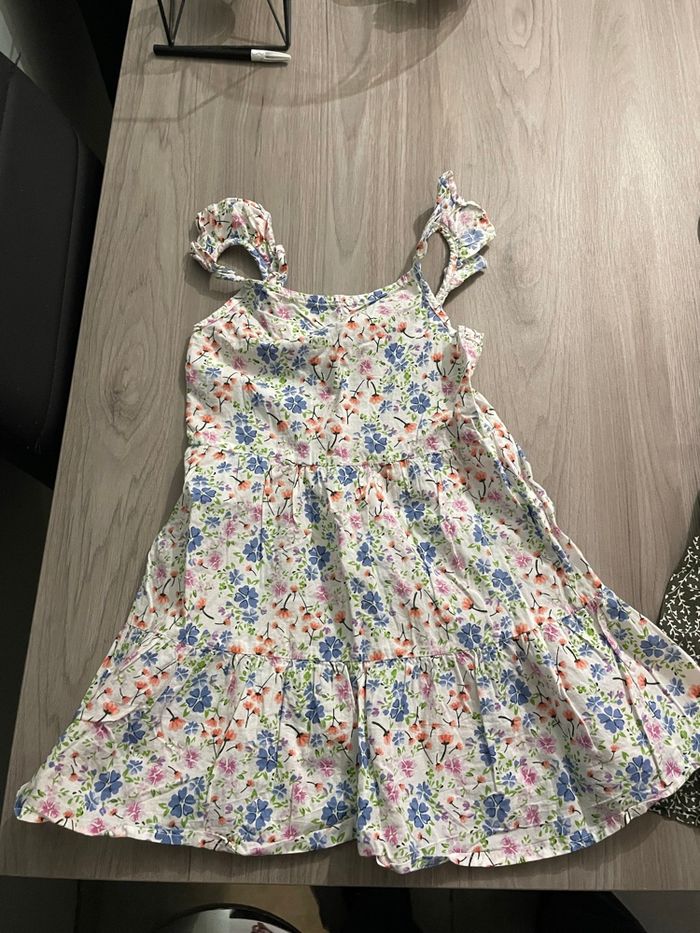 Lot robe fille - photo numéro 2