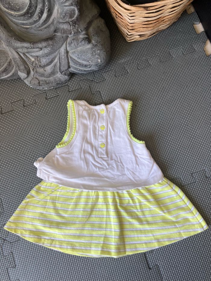 Lot robes été 3 mois - photo numéro 3