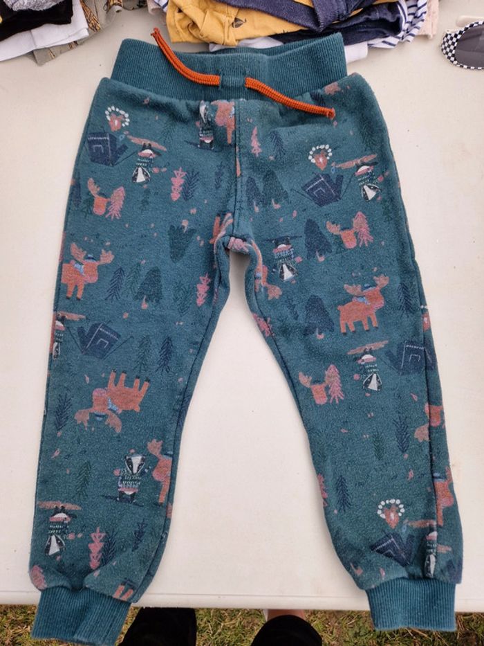 Lot 3 pantalons 12 mois - photo numéro 3