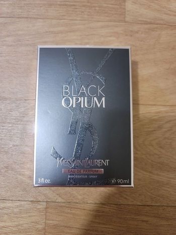 Parfum Yves saint Laurent black opium neuf