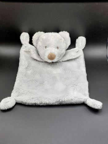 Doudou plat ours gris Simba Toys Kiabi nez marron