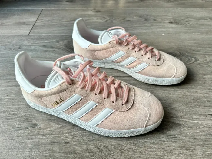 Baskets Adidas Gazelle Rose Pâle Taille 40 Neuves