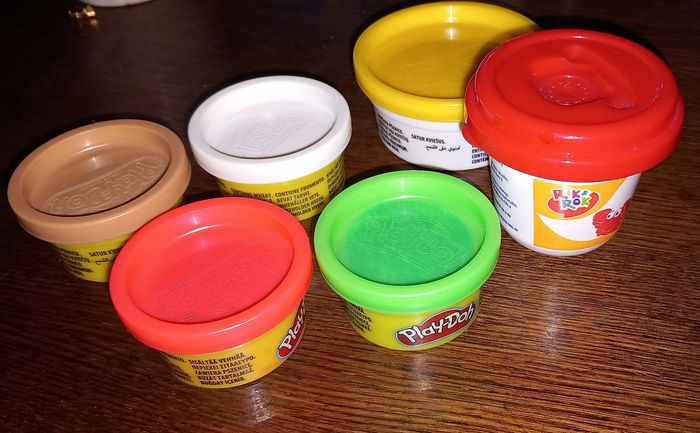 Lot pâte à modeler neuf - photo numéro 3