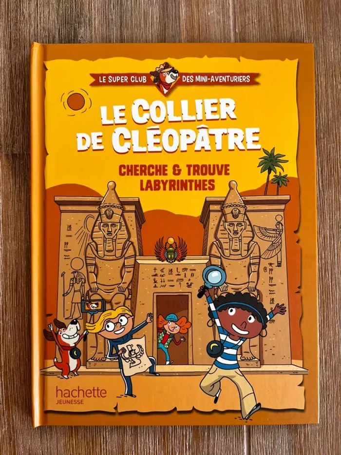 Le collier de Cleopatre - Livre Macdo