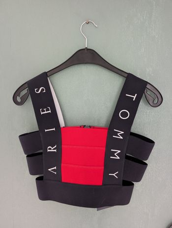Tommy Hilfiger x Aries Engineered Knit Flag Top neuf avec étiquettes XS/S